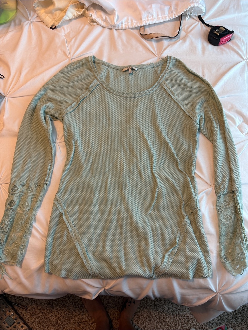 BKE Light Sage Green Long-Sleeve Women's Top with Lace Detail SIZE M